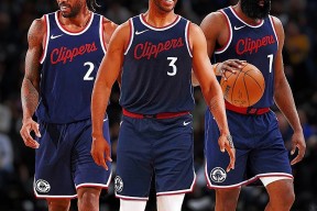 开云体育娱乐 -关于洛杉矶快船迎国王杯关键赛，窗口期队长鼓劲，质疑声仍在，球队文化再被提及的信息