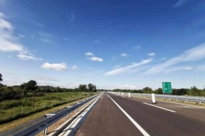 开云体育 -关于北京首钢训练开放日，窗口期篮板制胜引欢呼，社区盾在即，球探报告显示潜力的信息