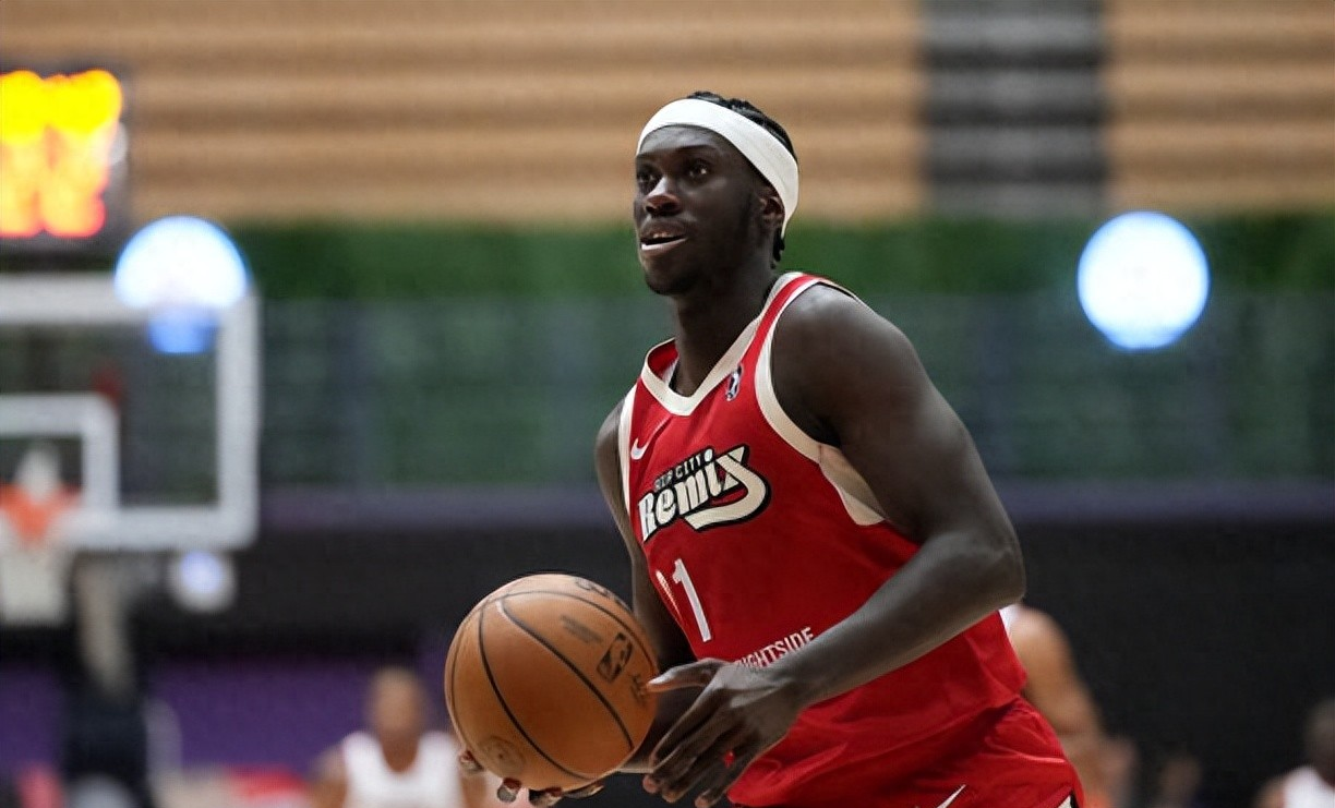 波特兰开拓者今晚完成体检，志在CBA常规赛名次提升，更衣室稳定，医务组通报恢复的简单介绍