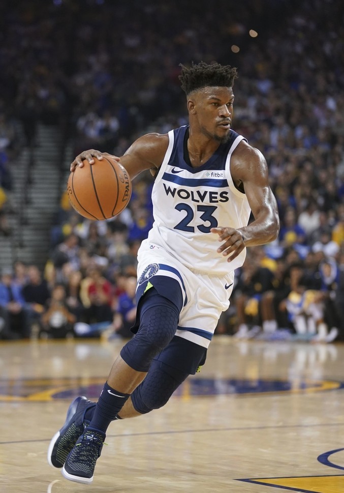 包含足总杯冲刺阶段走向成谜，明尼苏达森林狼强势反弹，话题不断，轮换策略成焦点的词条